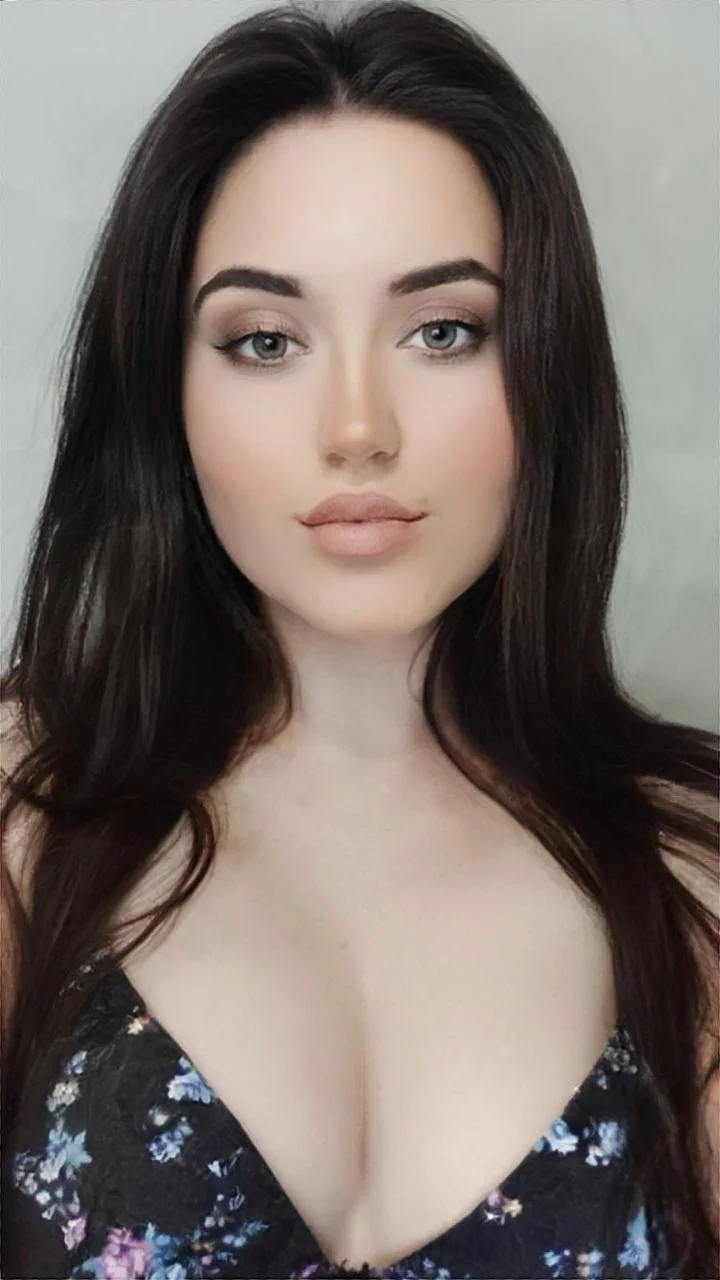 XXX Porn Photo of Nude Roxie_Bradley 4