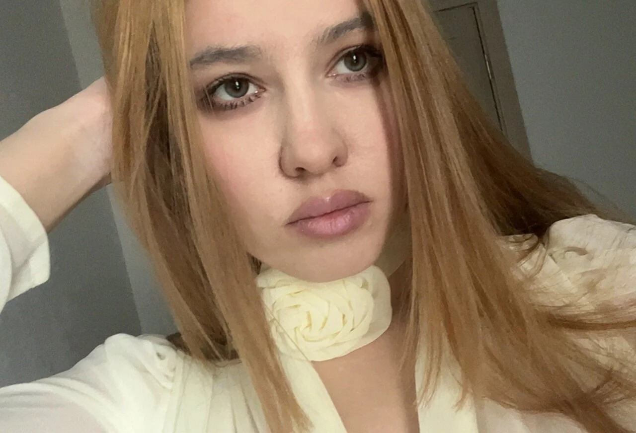 XXX Porn Photo of Nude SexyBaeKiss 5