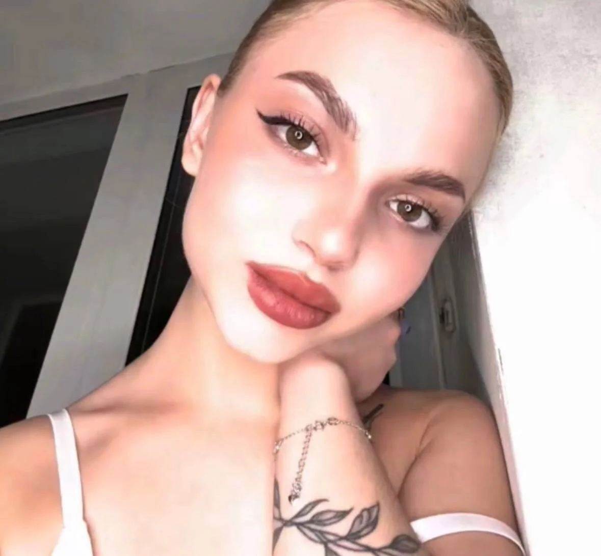 XXX Porn Photo of Nude Maddie_D_Cloud 1