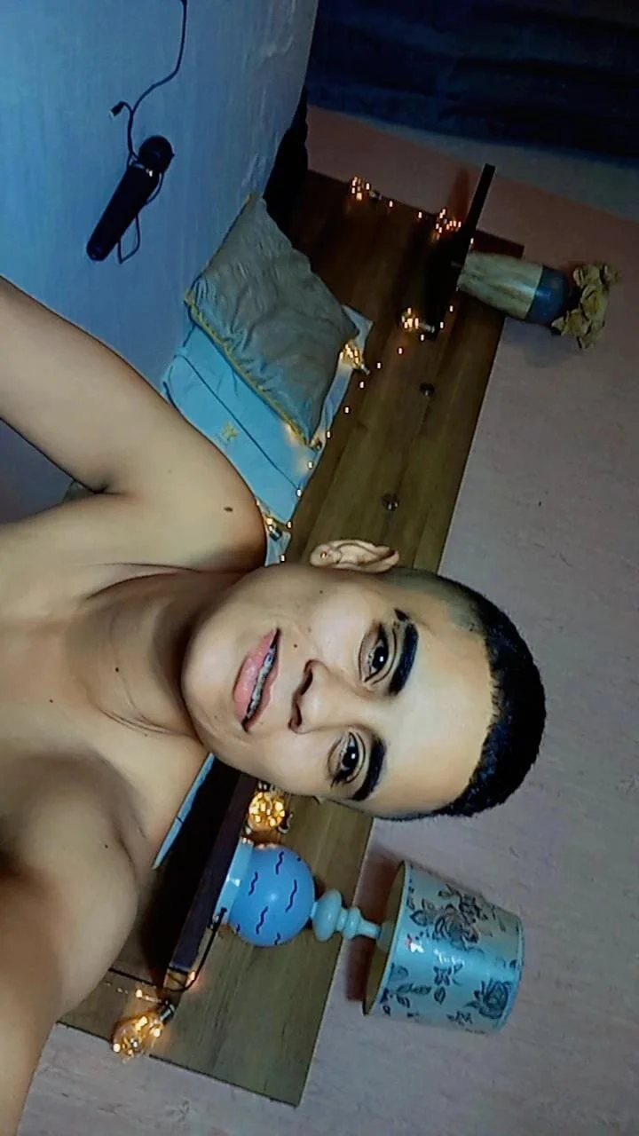 XXX Porn Photo of Nude Liiamthompson 1