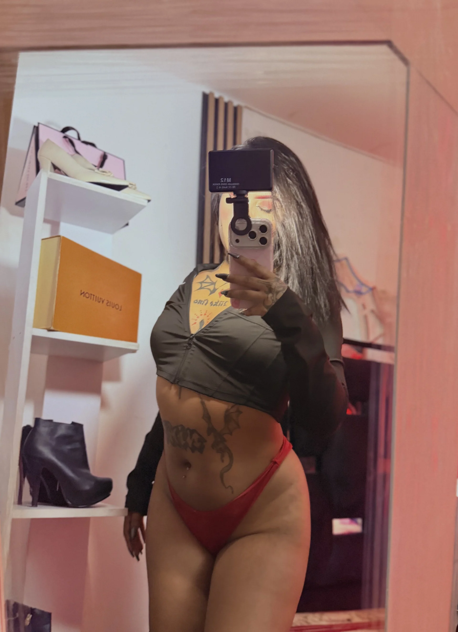 XXX Porn Photo of Nude LauriInk1 15