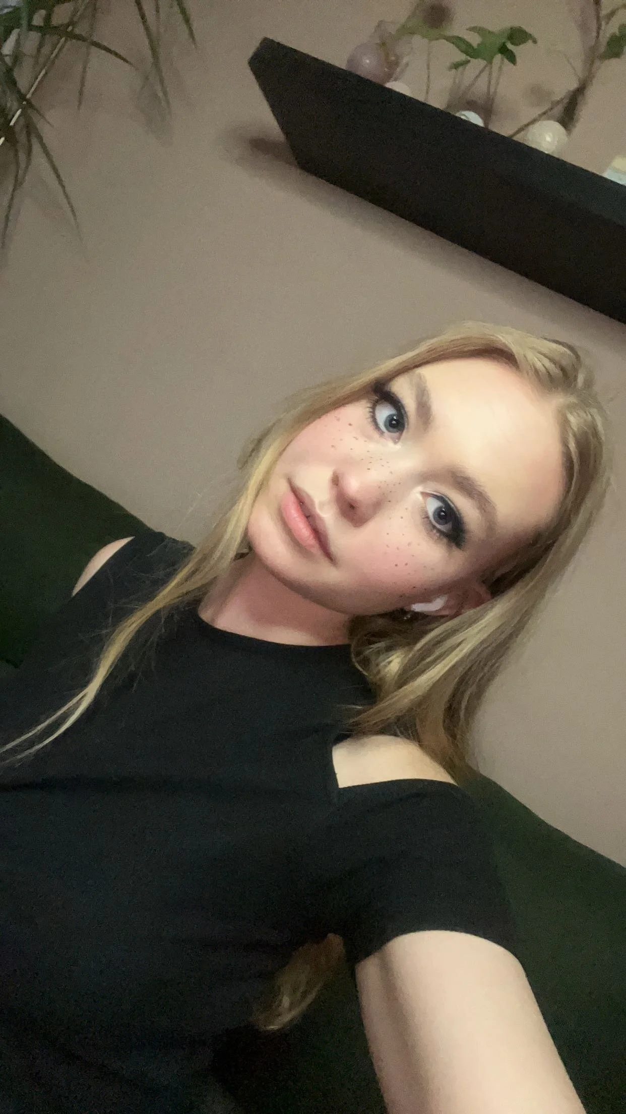 XXX Porn Photo of Nude AmazovaAny 15