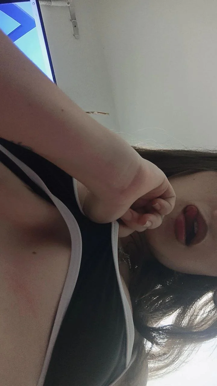XXX Porn Photo of Nude dahianae__ 22