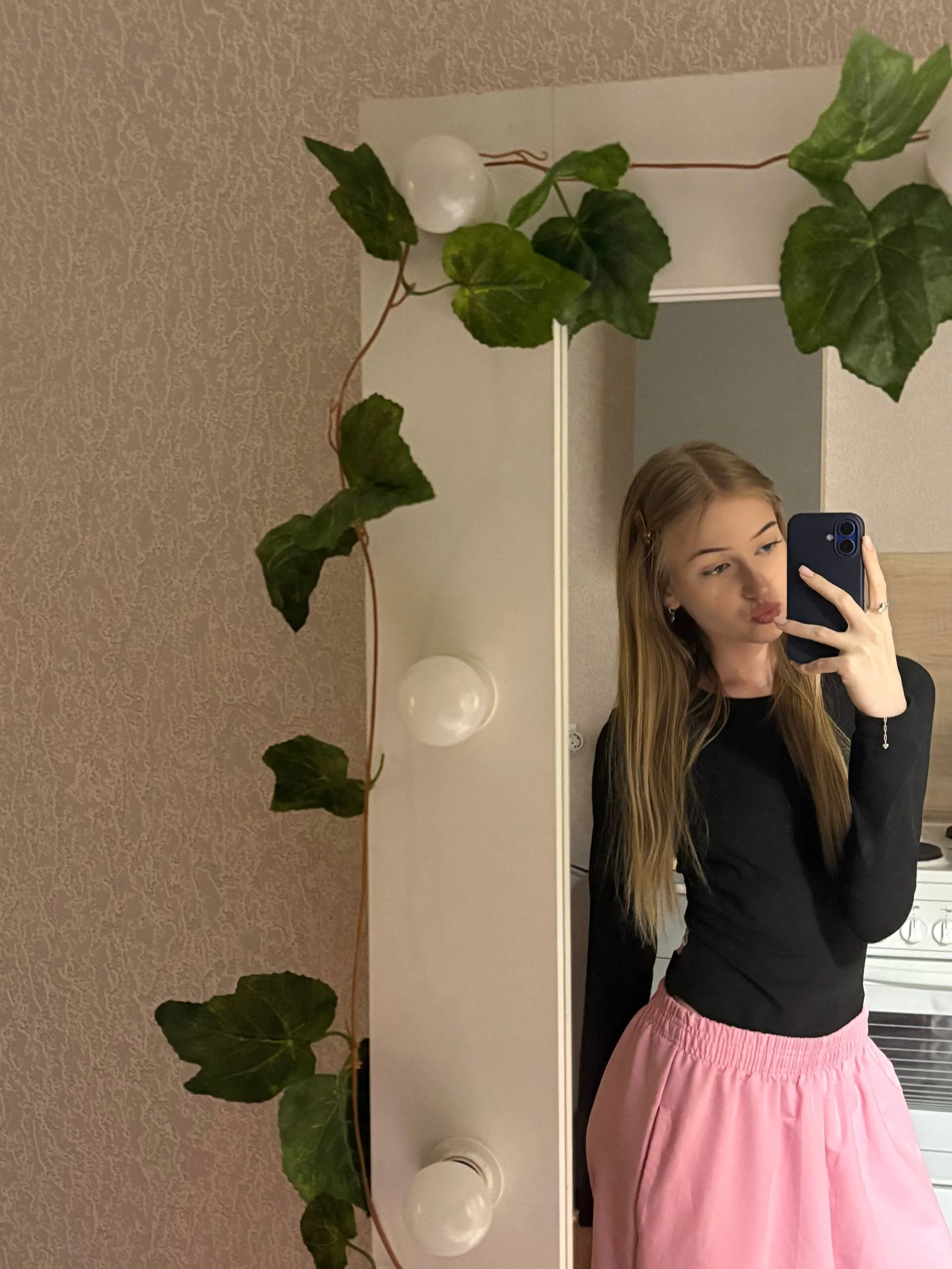 XXX Porn Photo of Nude KatrineDrea 5