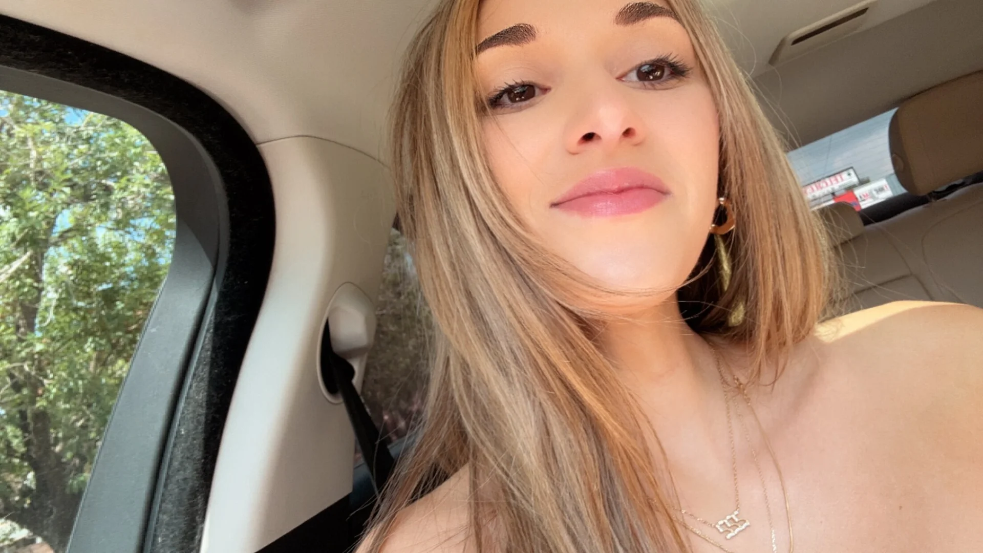 XXX Porn Photo of Nude krissyatnight 17