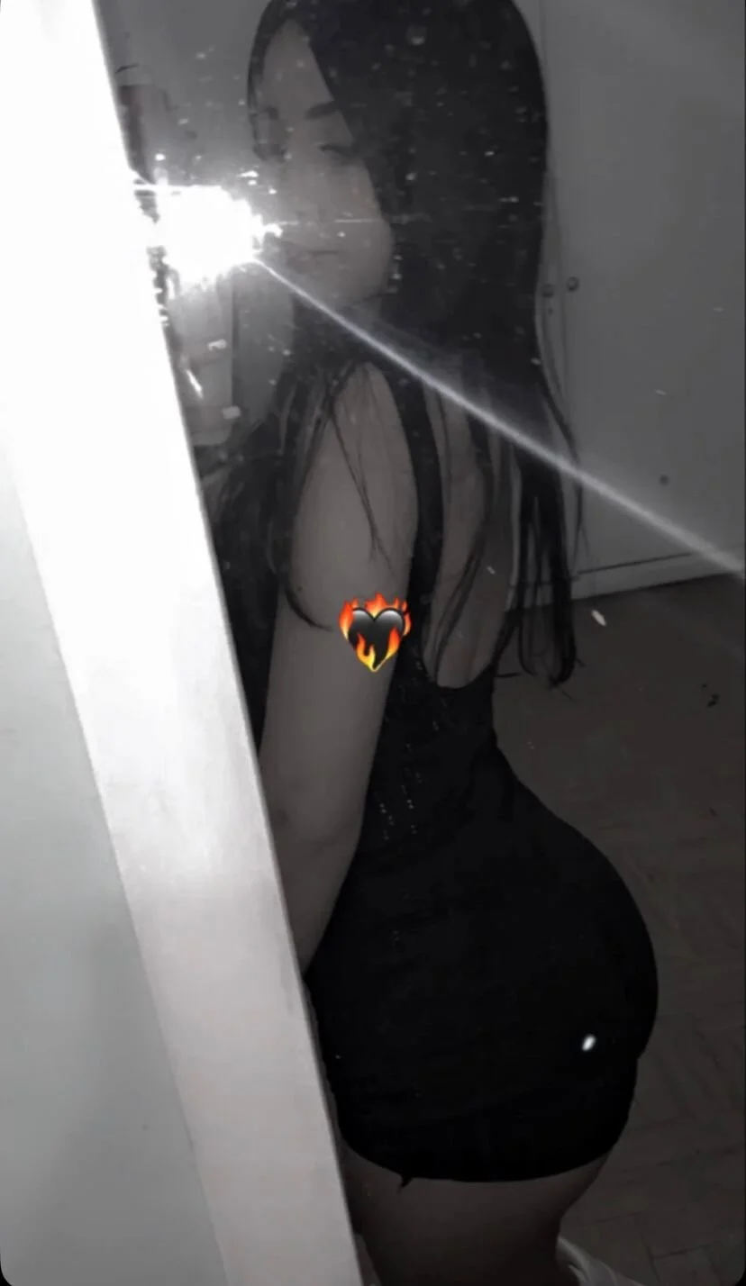 XXX Porn Photo of Nude miaa_quinn 10