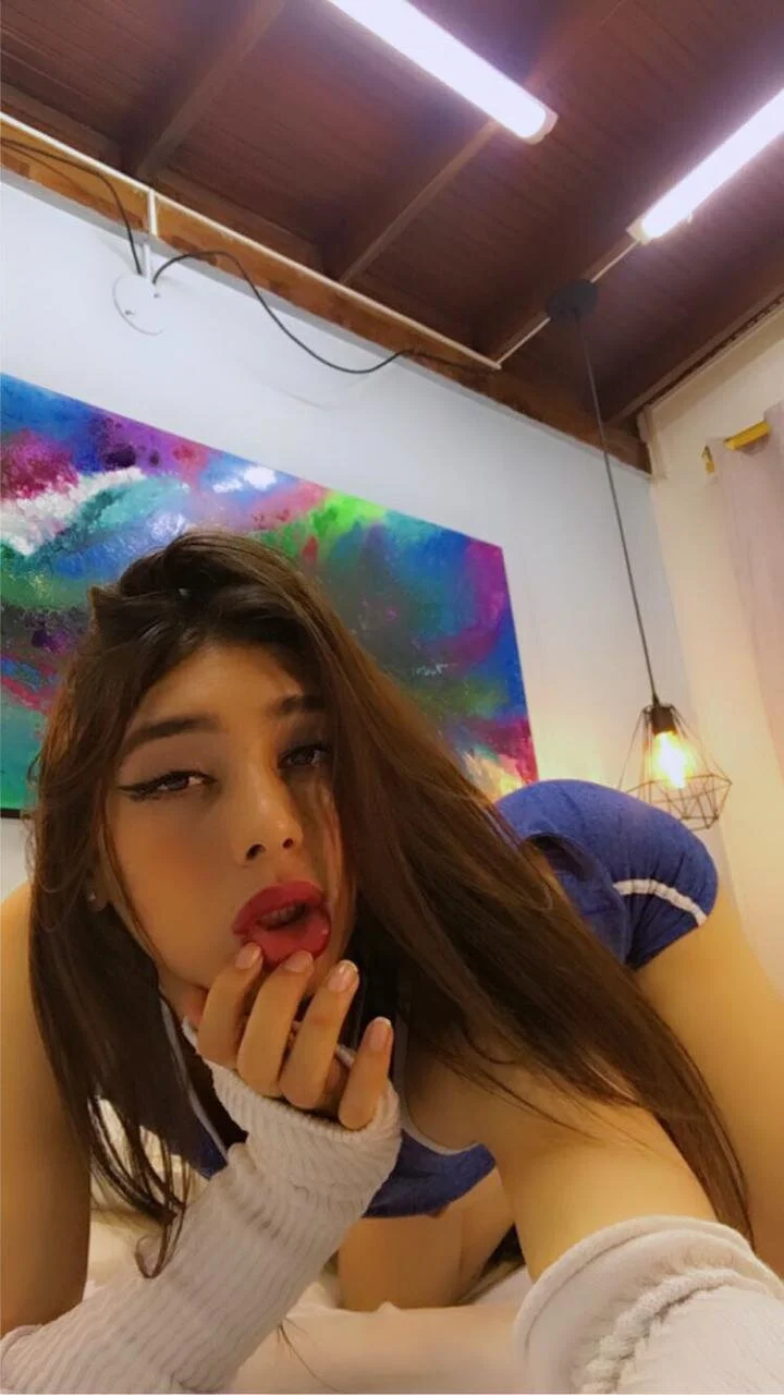 XXX Porn Photo of Nude NICOLSKINNY1 4
