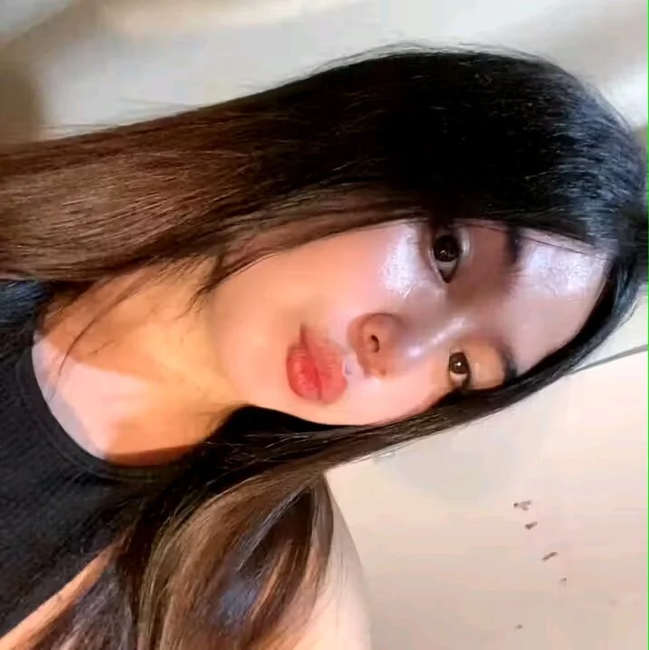 XXX Porn Photo of Nude urhot_ashley 1