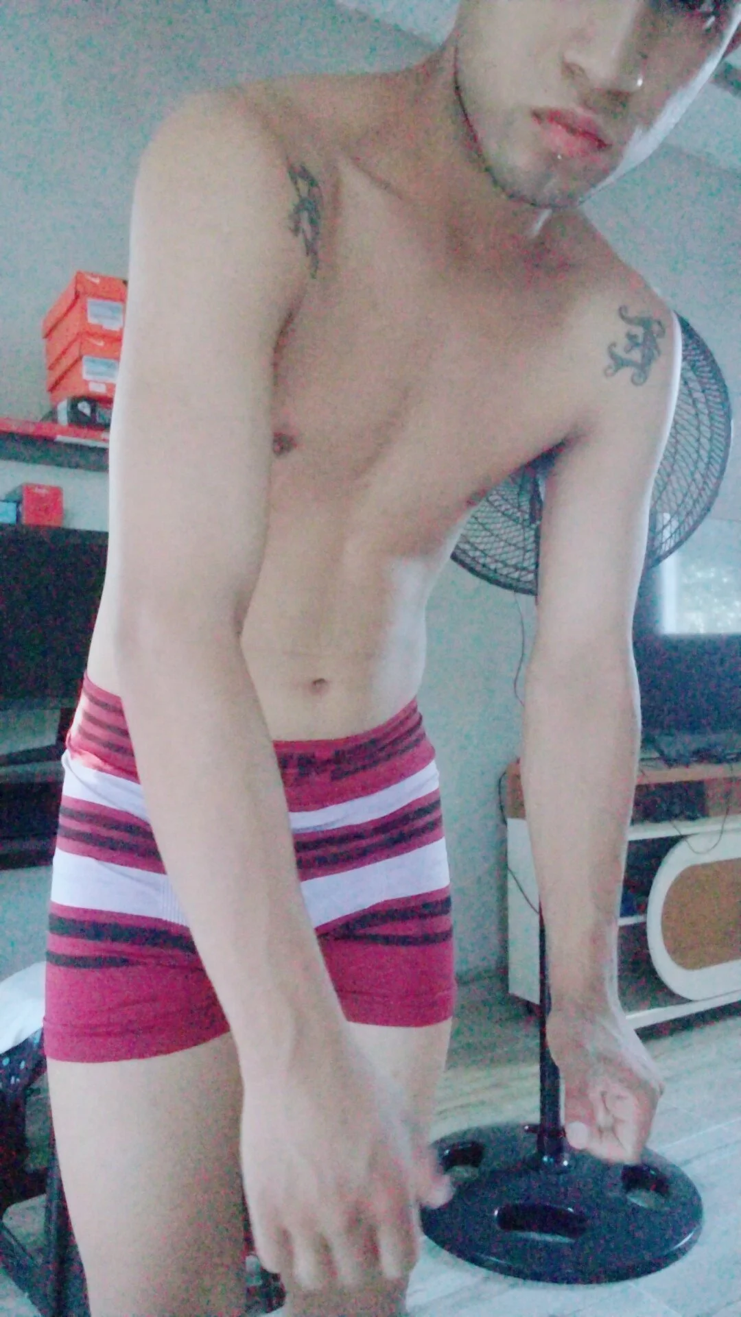 XXX Porn Photo of Nude Leonelonfiremusic 5