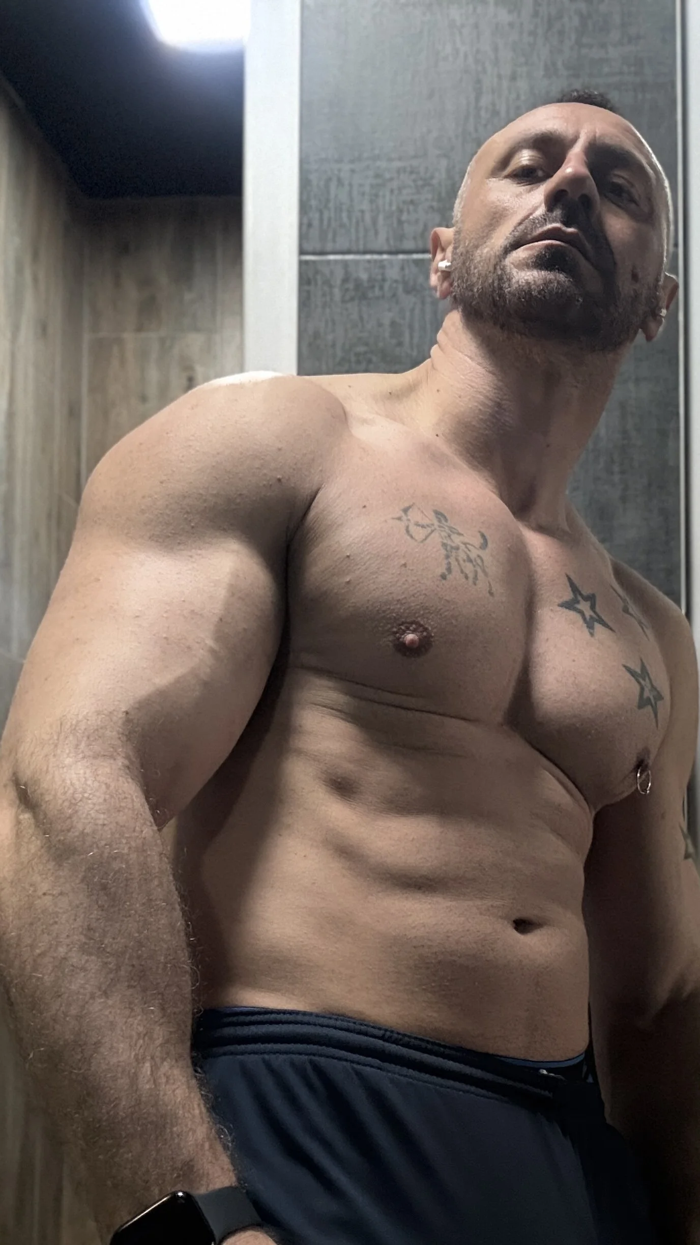 XXX Porn Photo of Nude alekandrobg 12