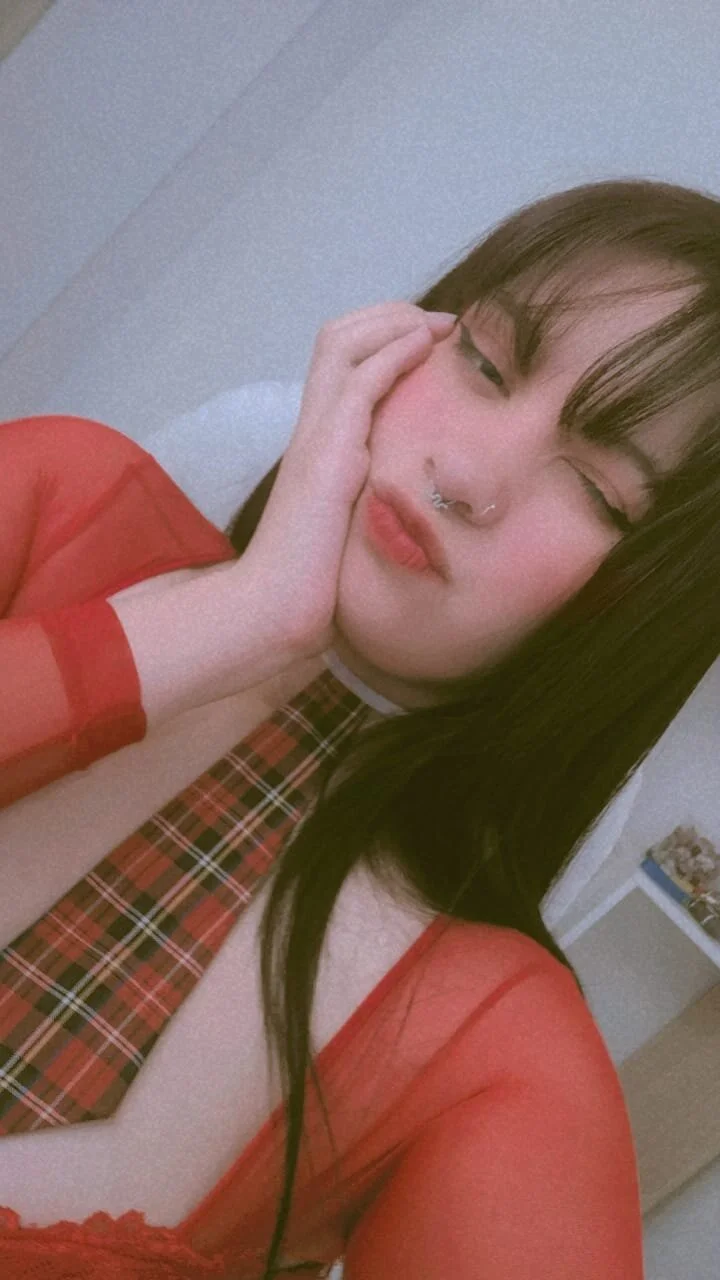 XXX Porn Photo of Nude Miniie_N 10