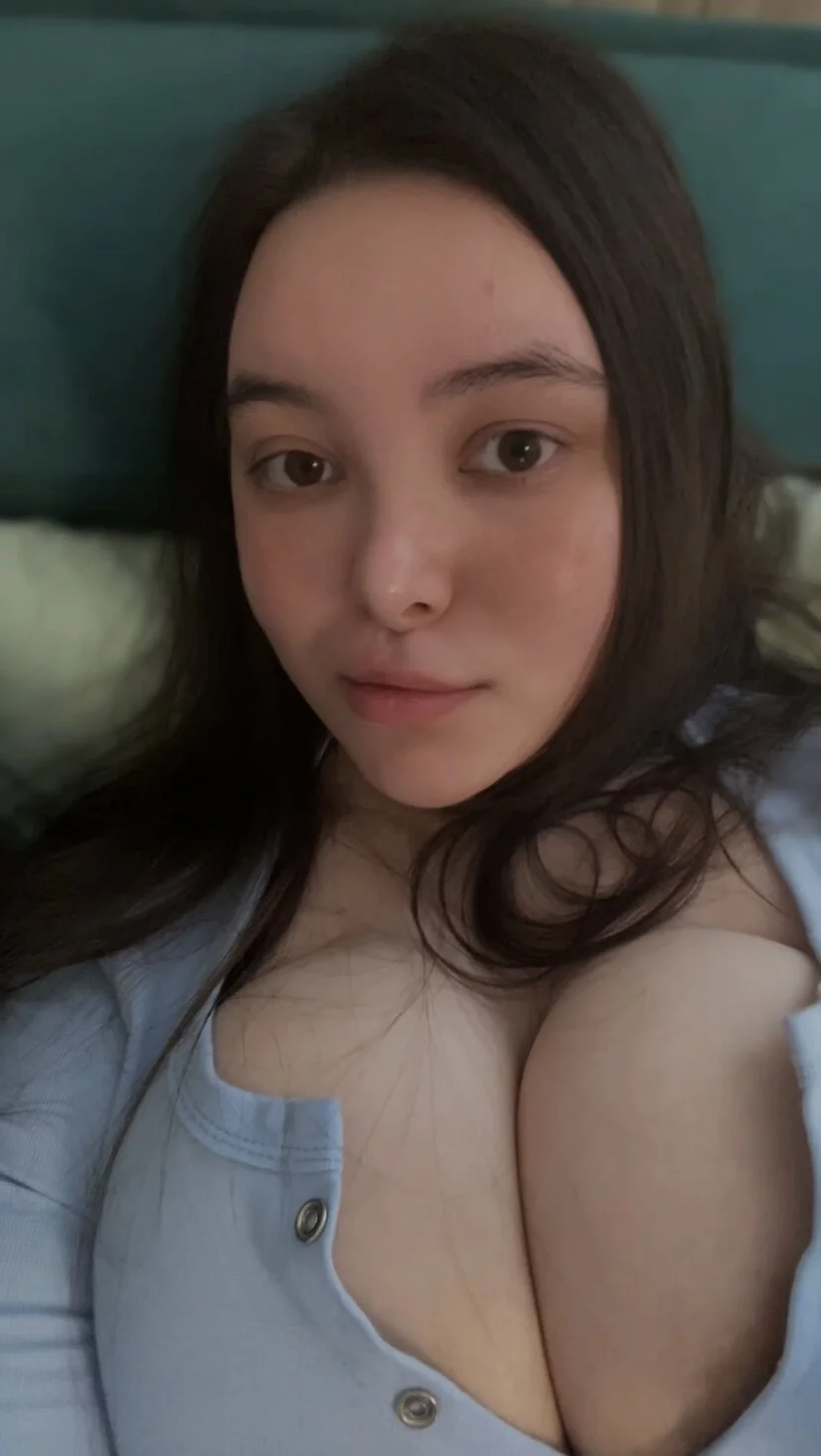 XXX Porn Photo of Nude girl_julia 2