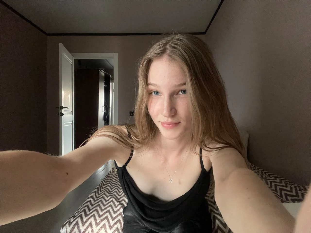 XXX Porn Photo of Nude KarieEisenberg 3