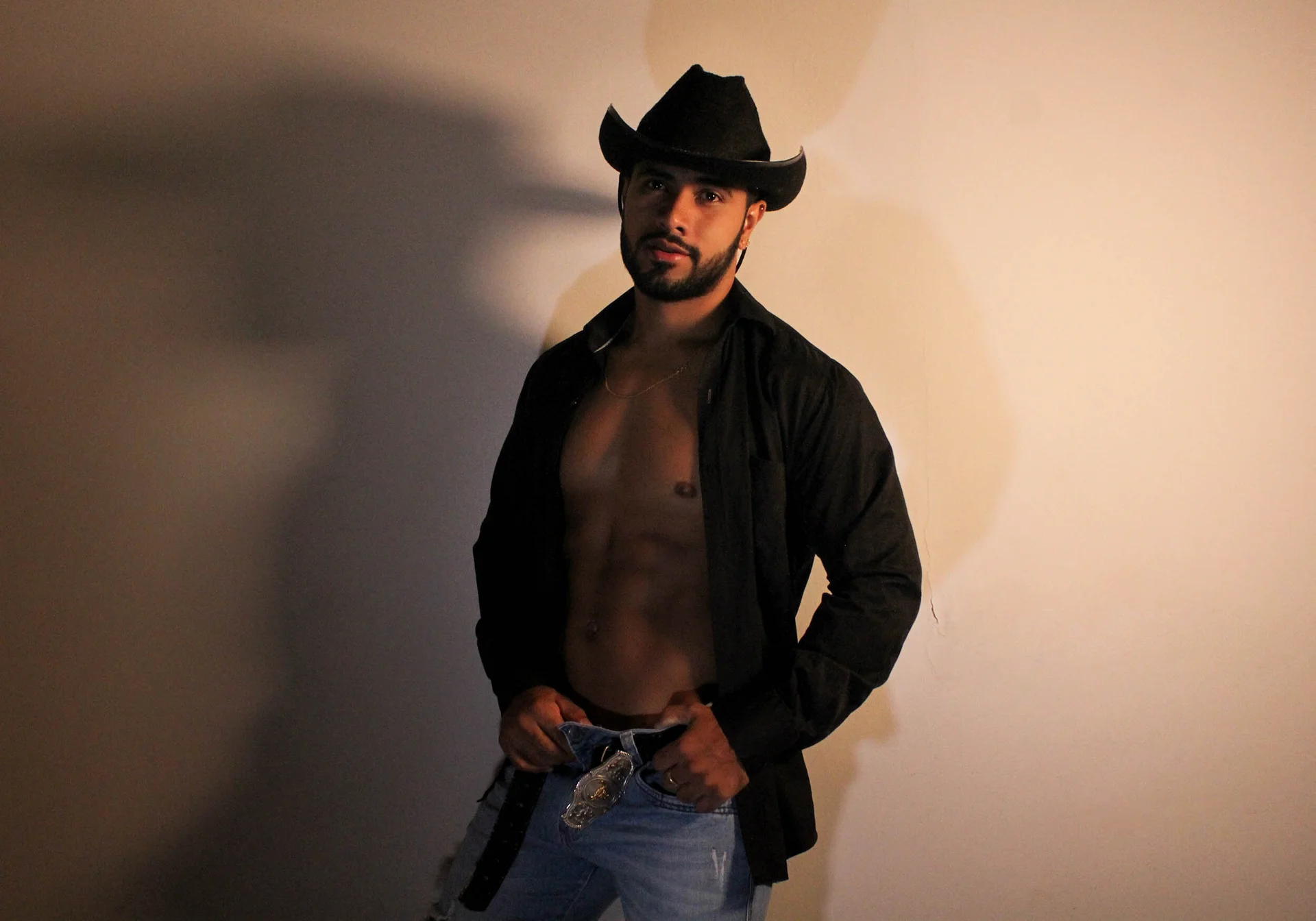 XXX Porn Photo of Nude Santiago_huntt 17