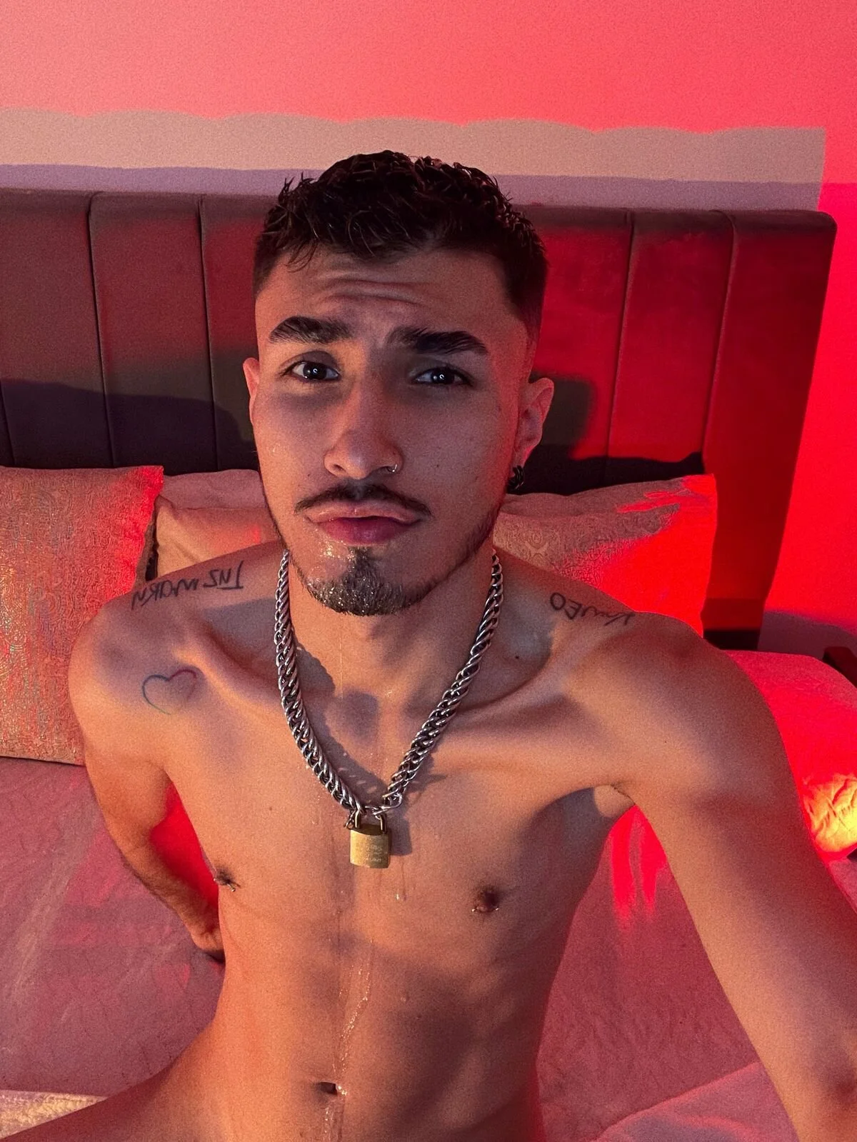 XXX Porn Photo of Nude Toyboy_richard 1