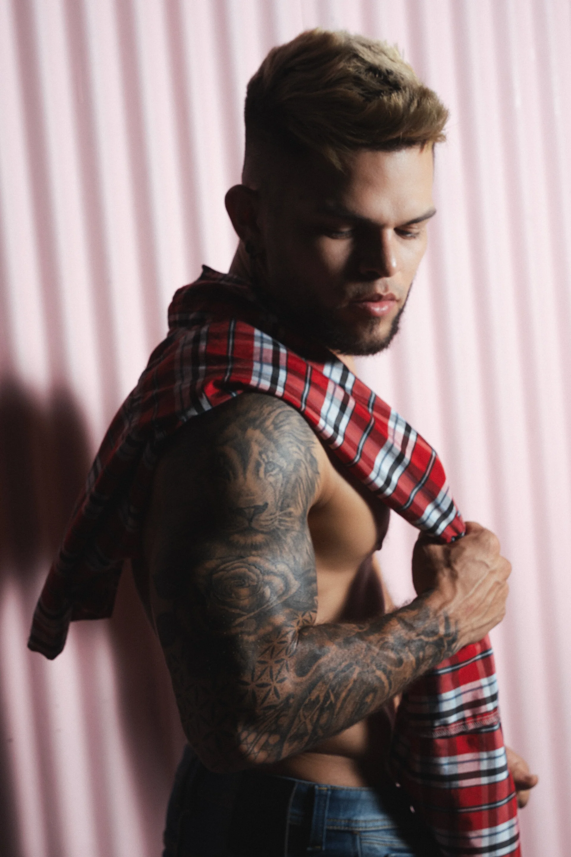XXX Porn Photo of Nude vincent_carusso94 26
