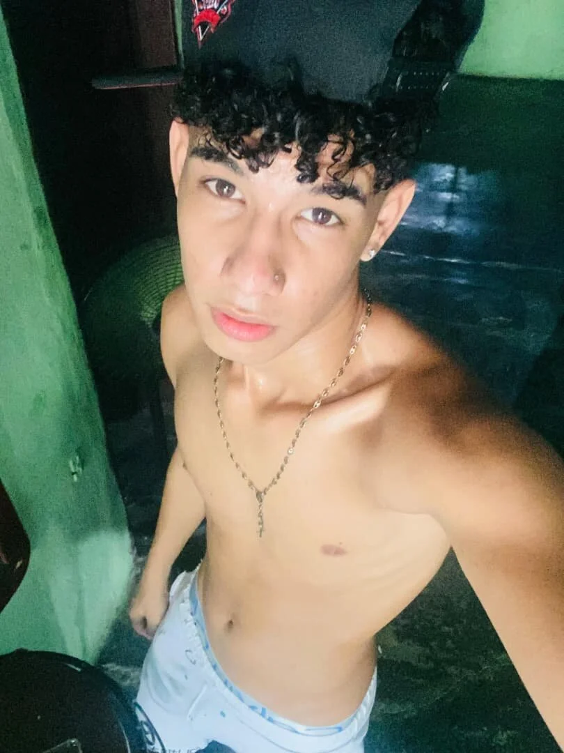 XXX Porn Photo of Nude santiago_twink 4