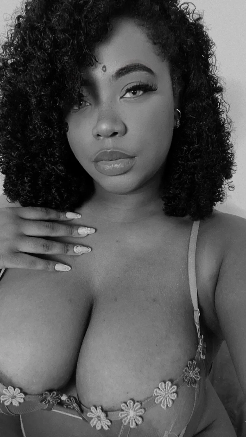 XXX Porn Photo of Nude Tyra_Privacy 258