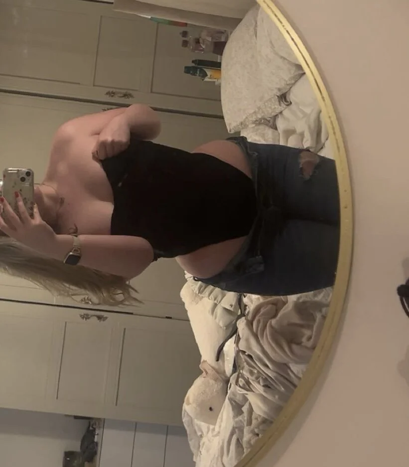 XXX Porn Photo of Nude LilahRed 1