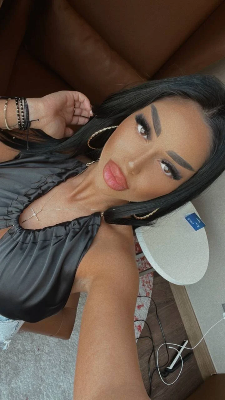 XXX Porn Photo of Nude LatinaMorene 1