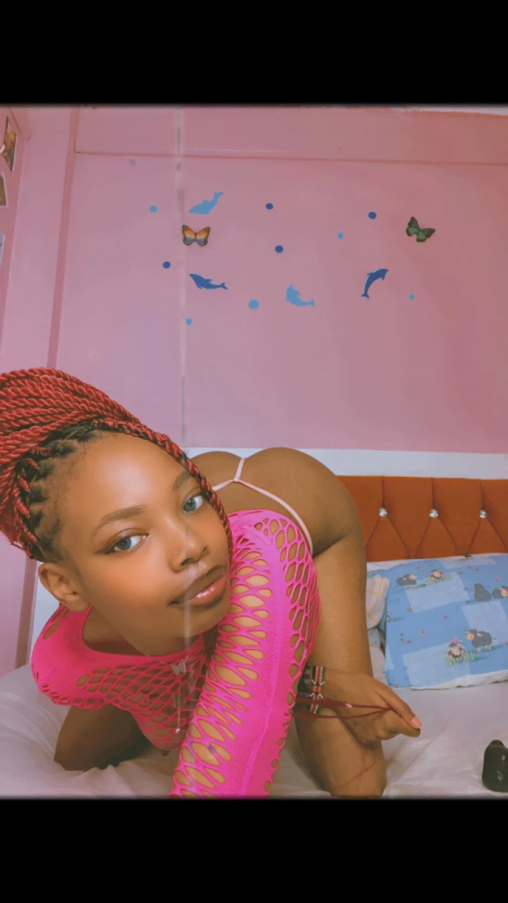 XXX Porn Photo of Nude Leratokok 2