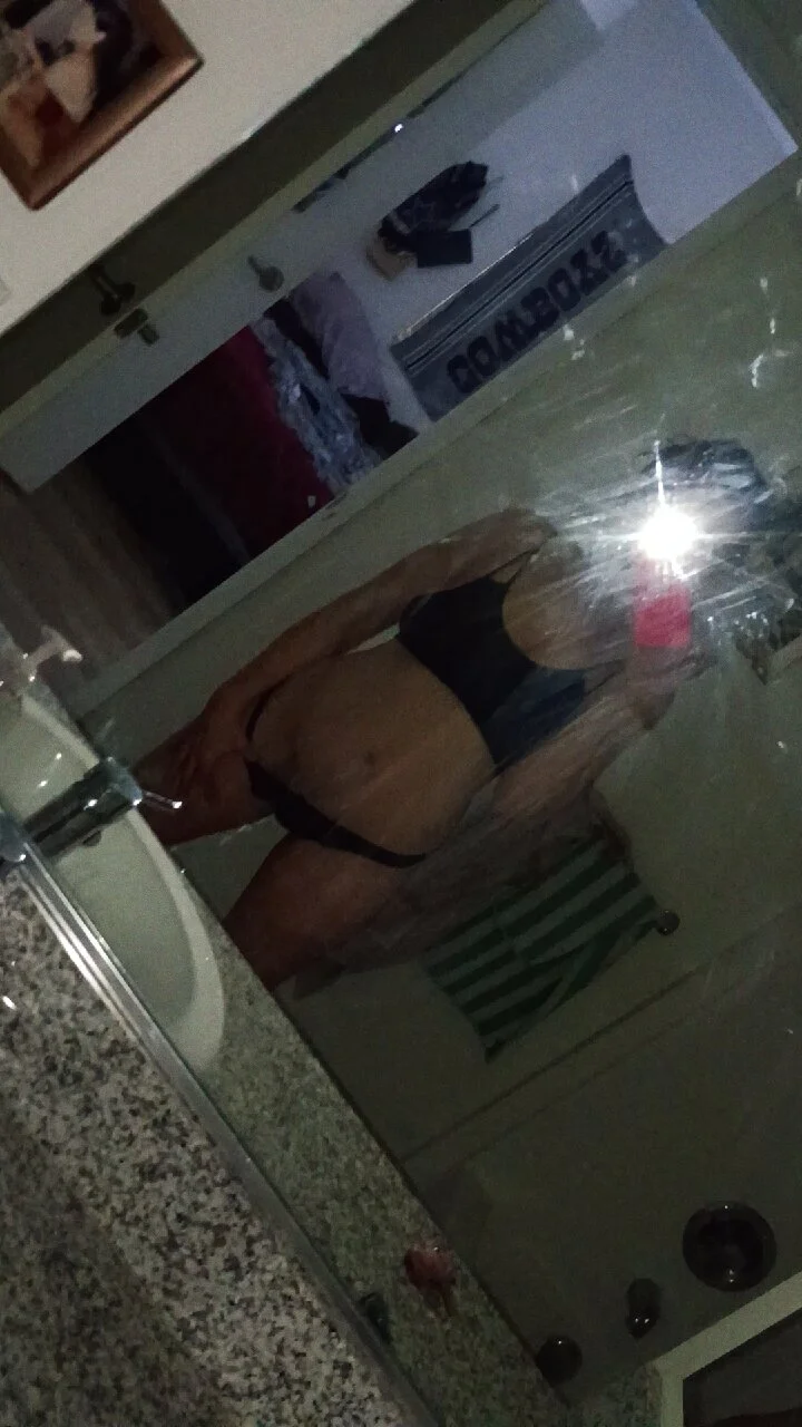 XXX Porn Photo of Nude Karebearz1 10