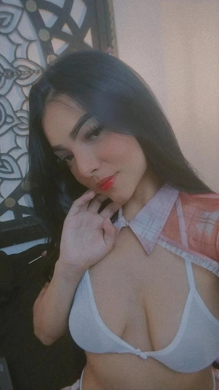 XXX Porn Photo of Nude escar_let 14