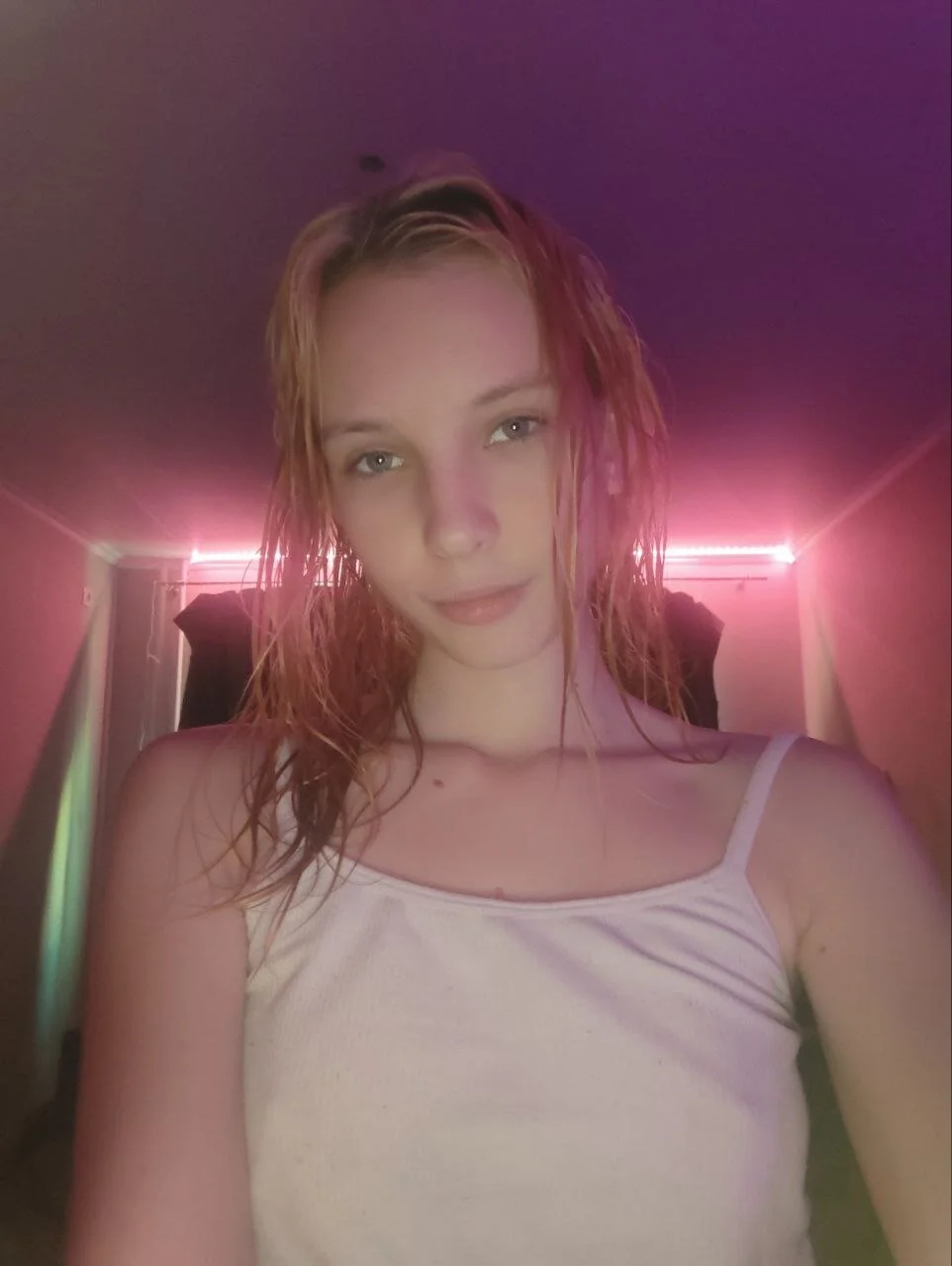 XXX Porn Photo of Nude Fafa_Fluff 16