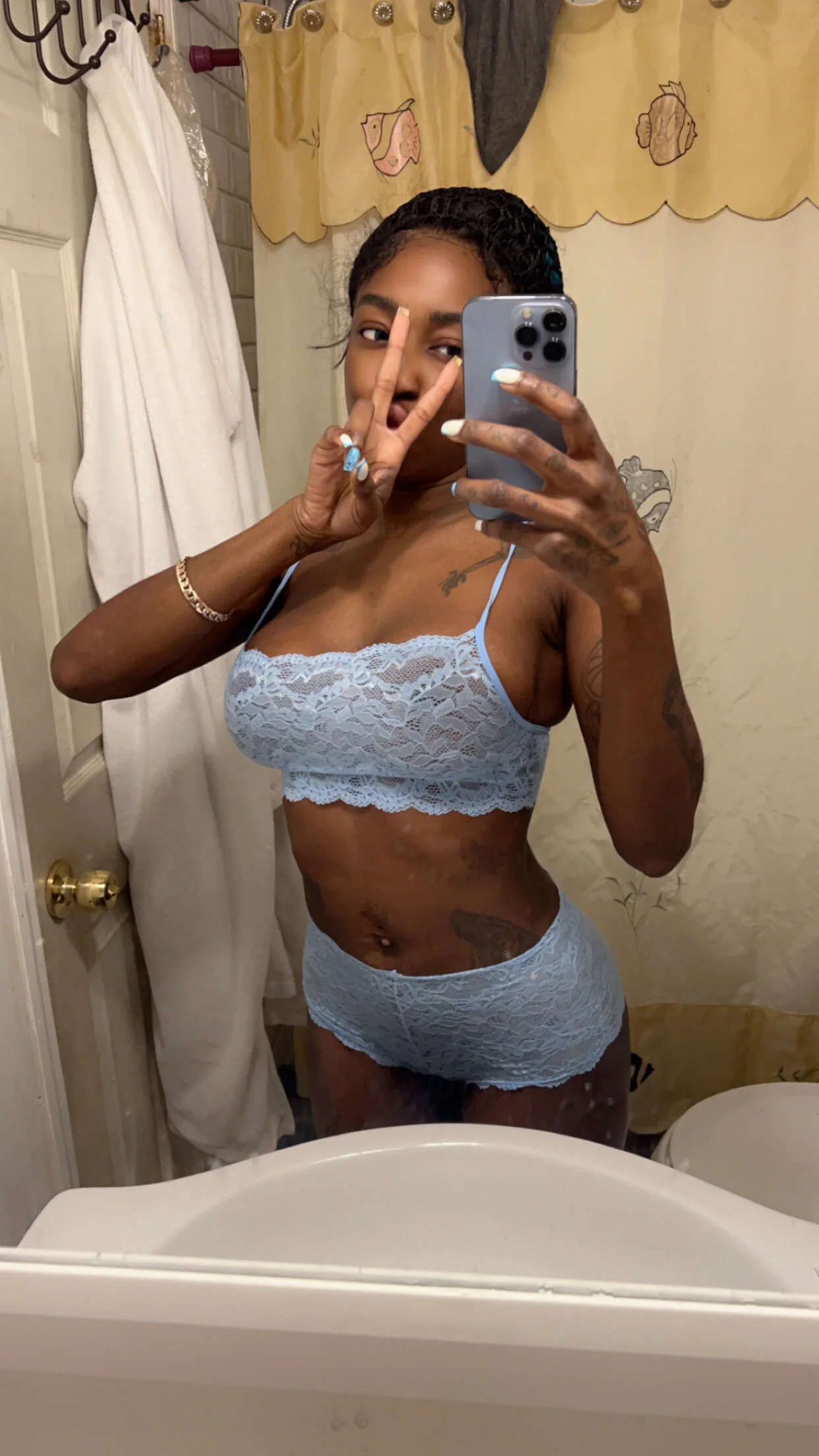 XXX Porn Photo of Nude Princessvocals 1