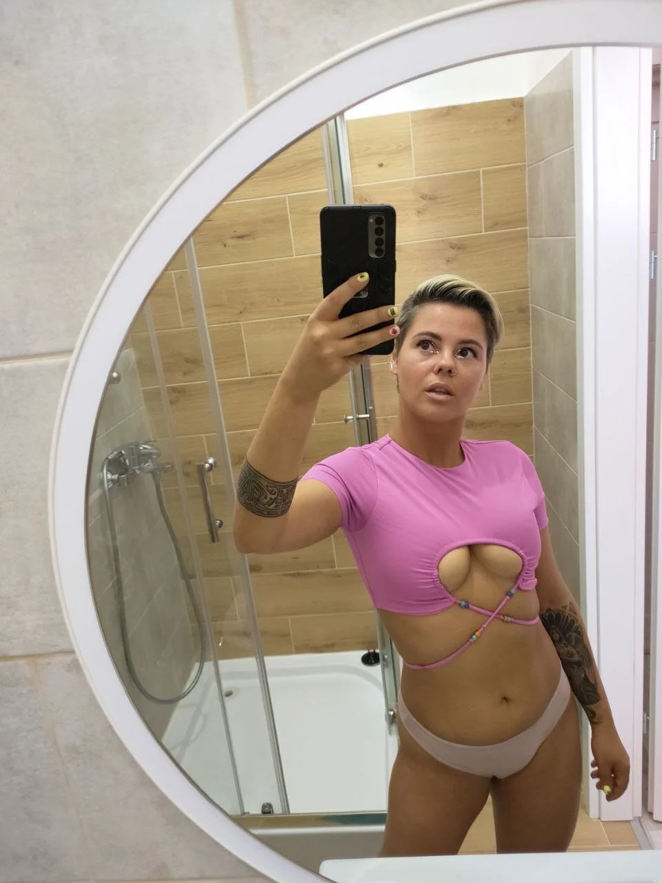 XXX Porn Photo of Nude Lady_AliBi 56