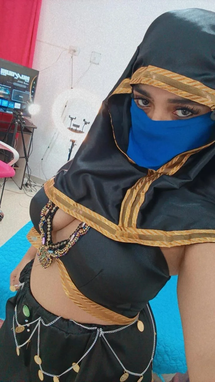 XXX Porn Photo of Nude Inaya_Khalifa 25
