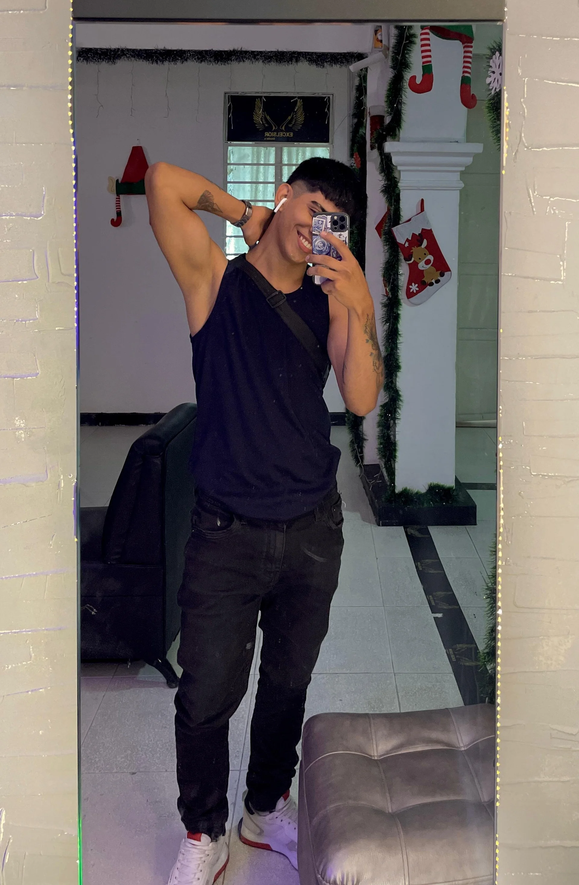 XXX Porn Photo of Nude Thiago_Olsen 13