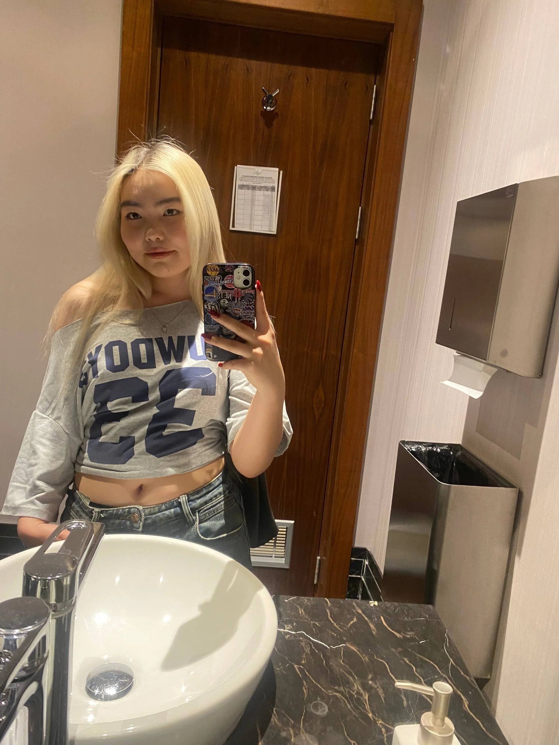 XXX Porn Photo of Nude MollyTaken 8
