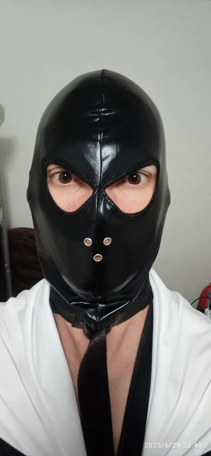 XXX Porn Photo of Nude HoT_LateX_Man 5
