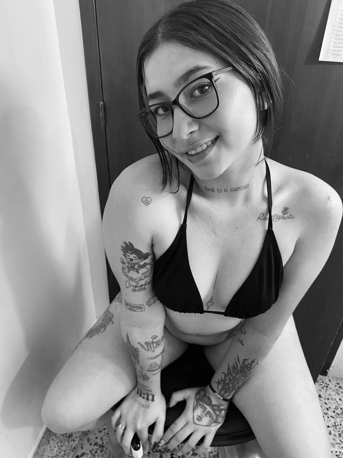 XXX Porn Photo of Nude charlottee27_ 7
