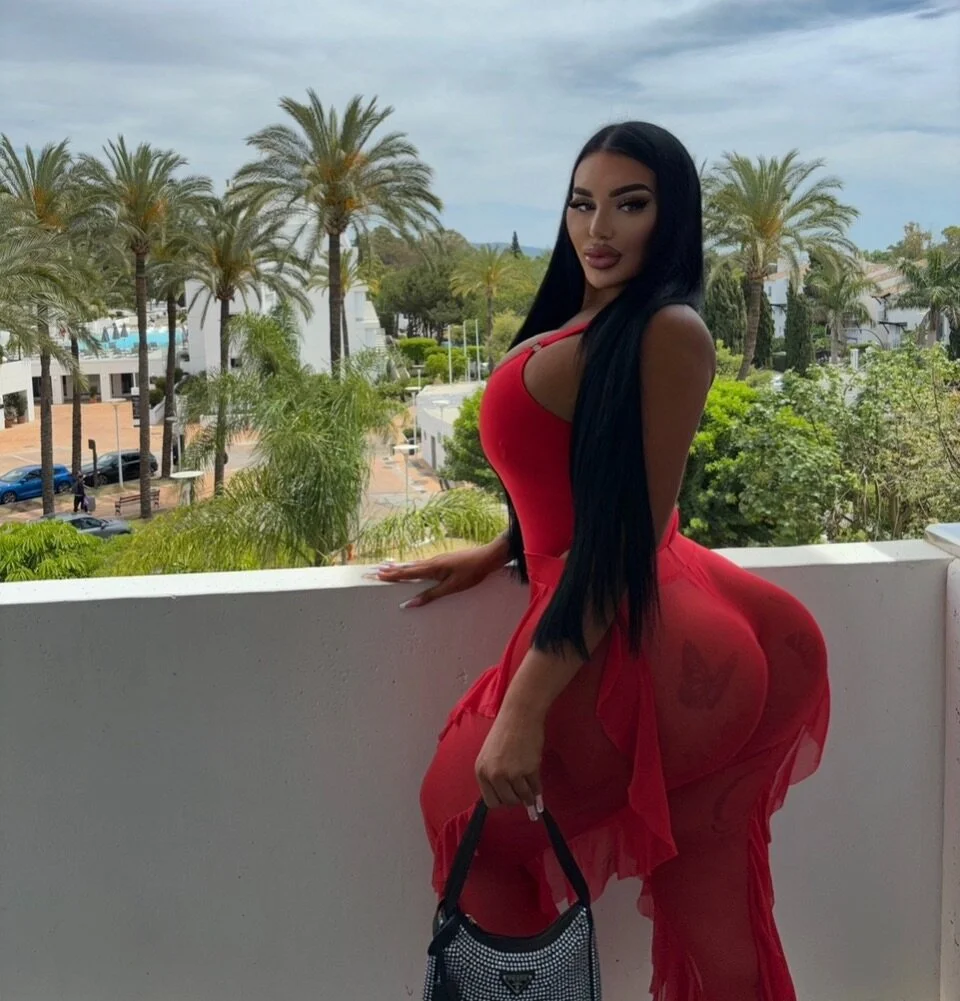 XXX Porn Photo of Nude BIGBOOTYELLIEXXX 33