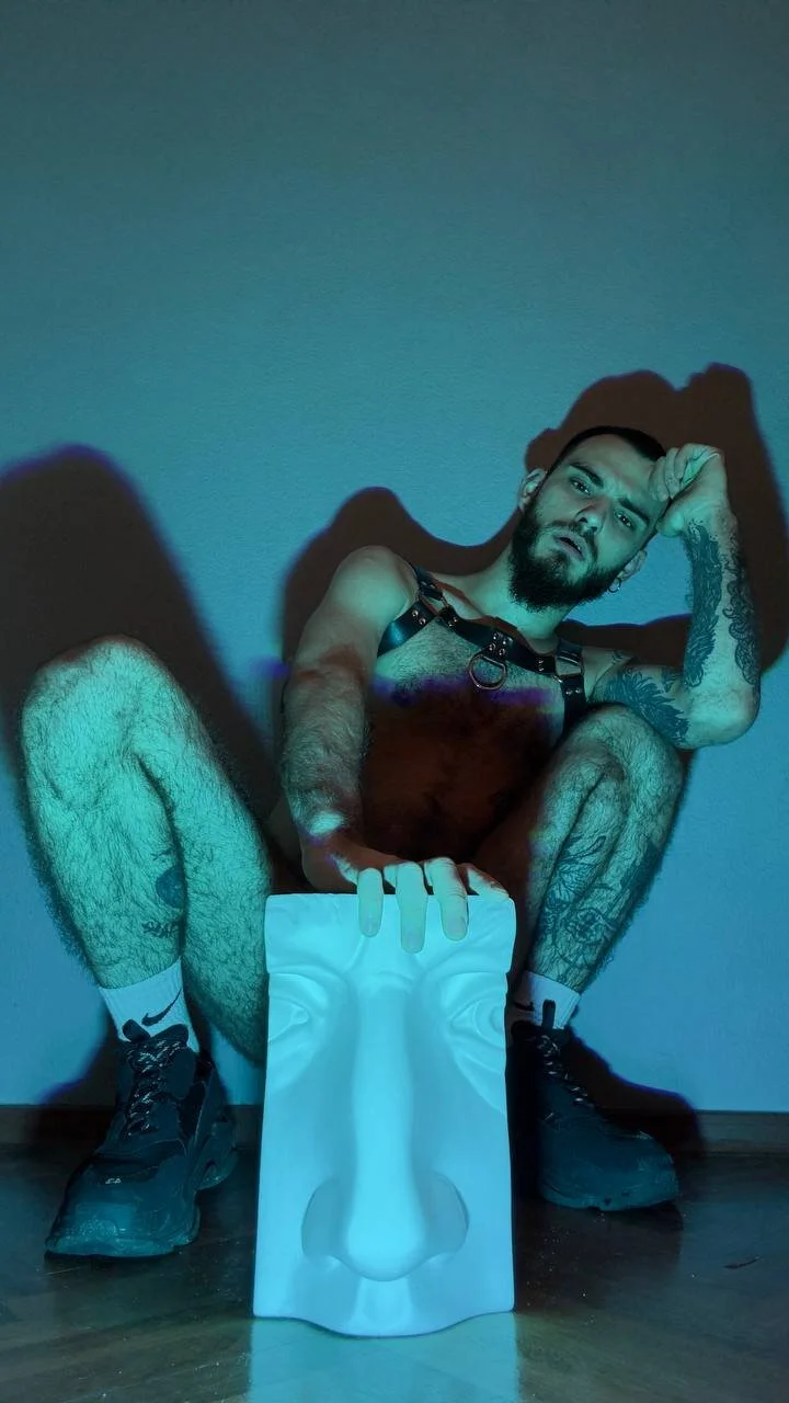 XXX Porn Photo of Nude guynextfurr 3