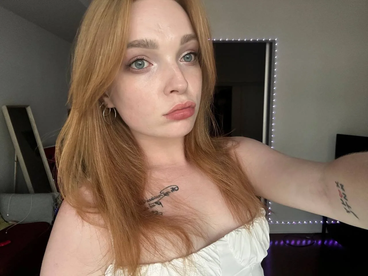 XXX Porn Photo of Nude MarianaTease 9
