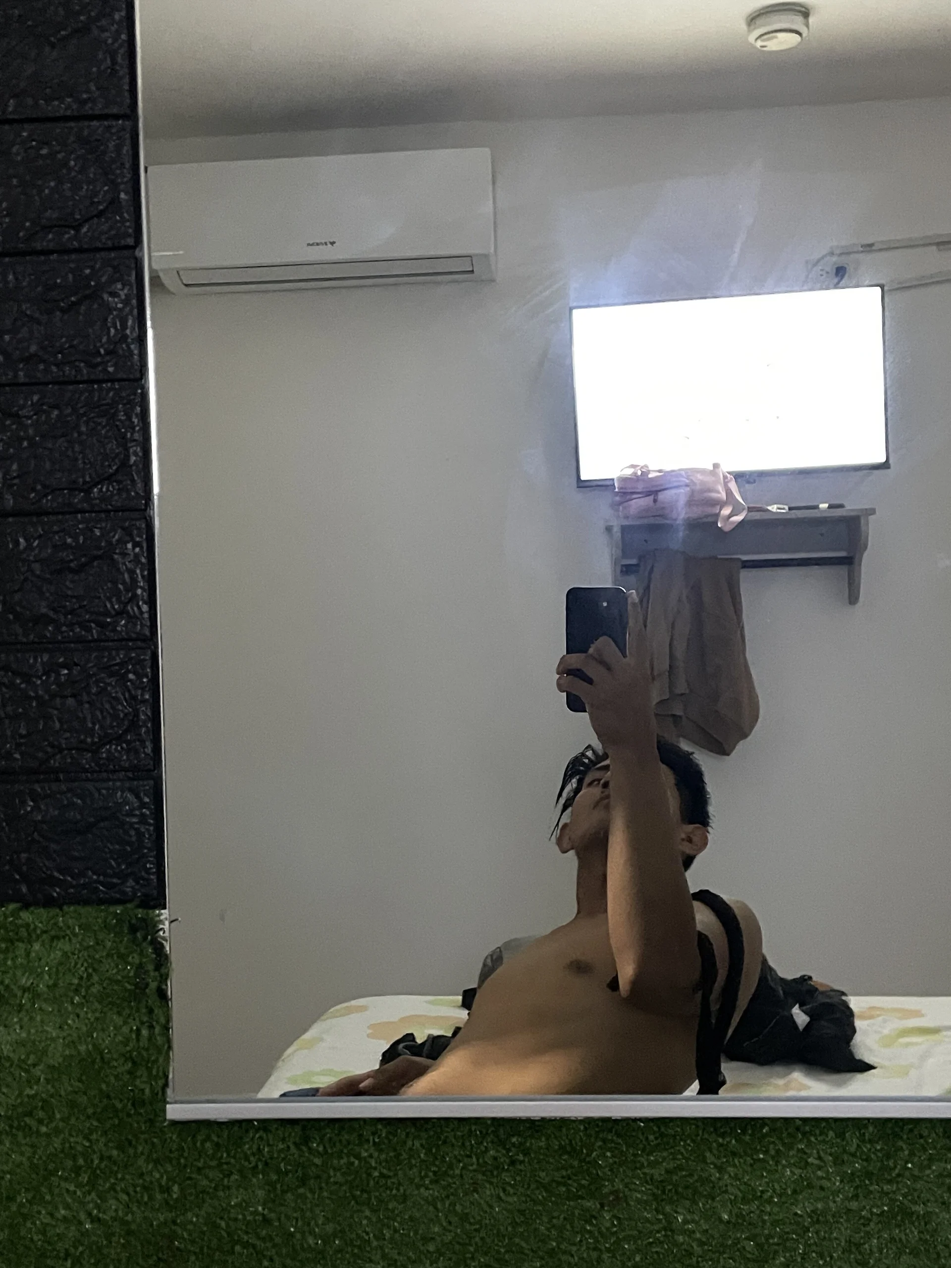 XXX Porn Photo of Nude andresalvia19 5