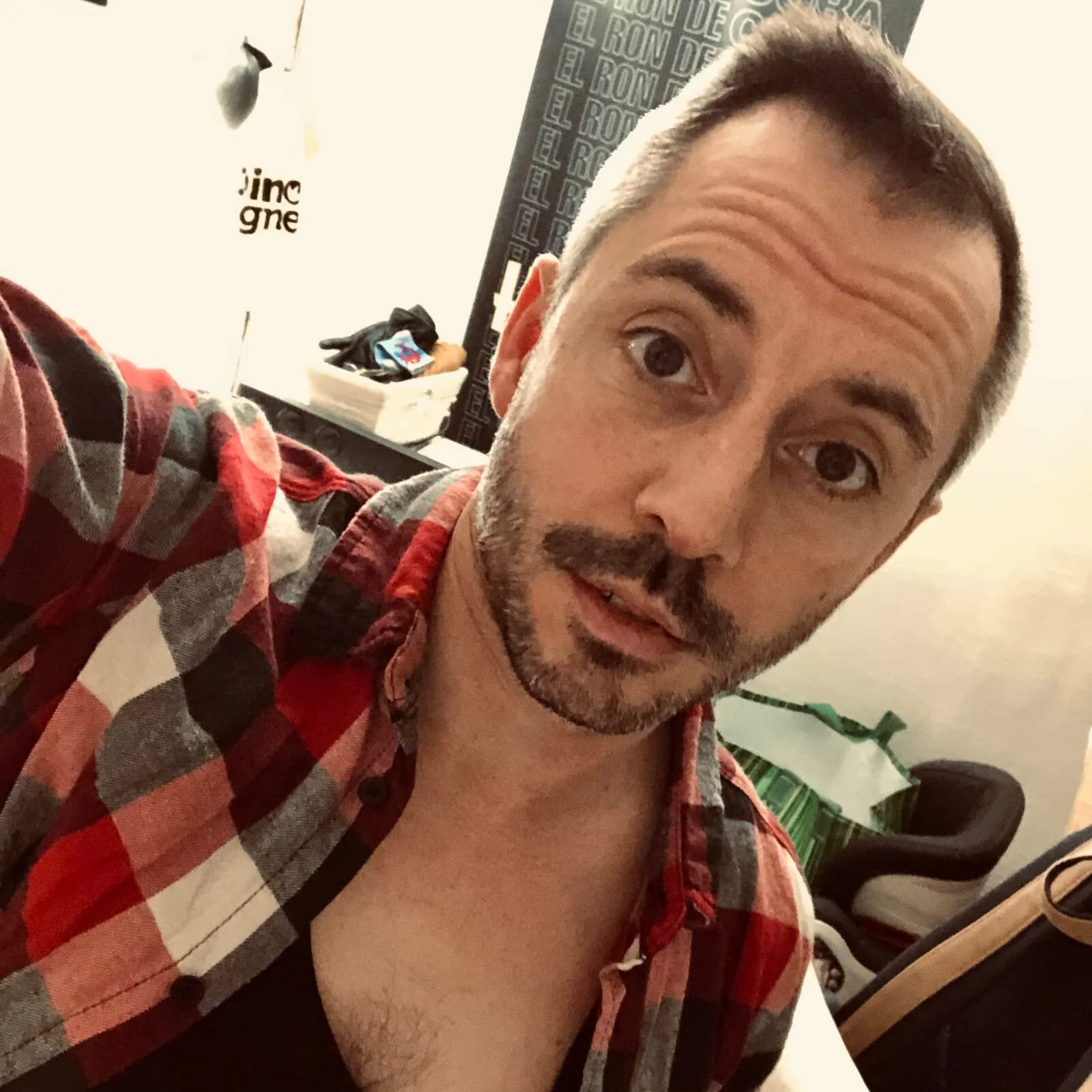 XXX Porn Photo of Nude branletteur 4