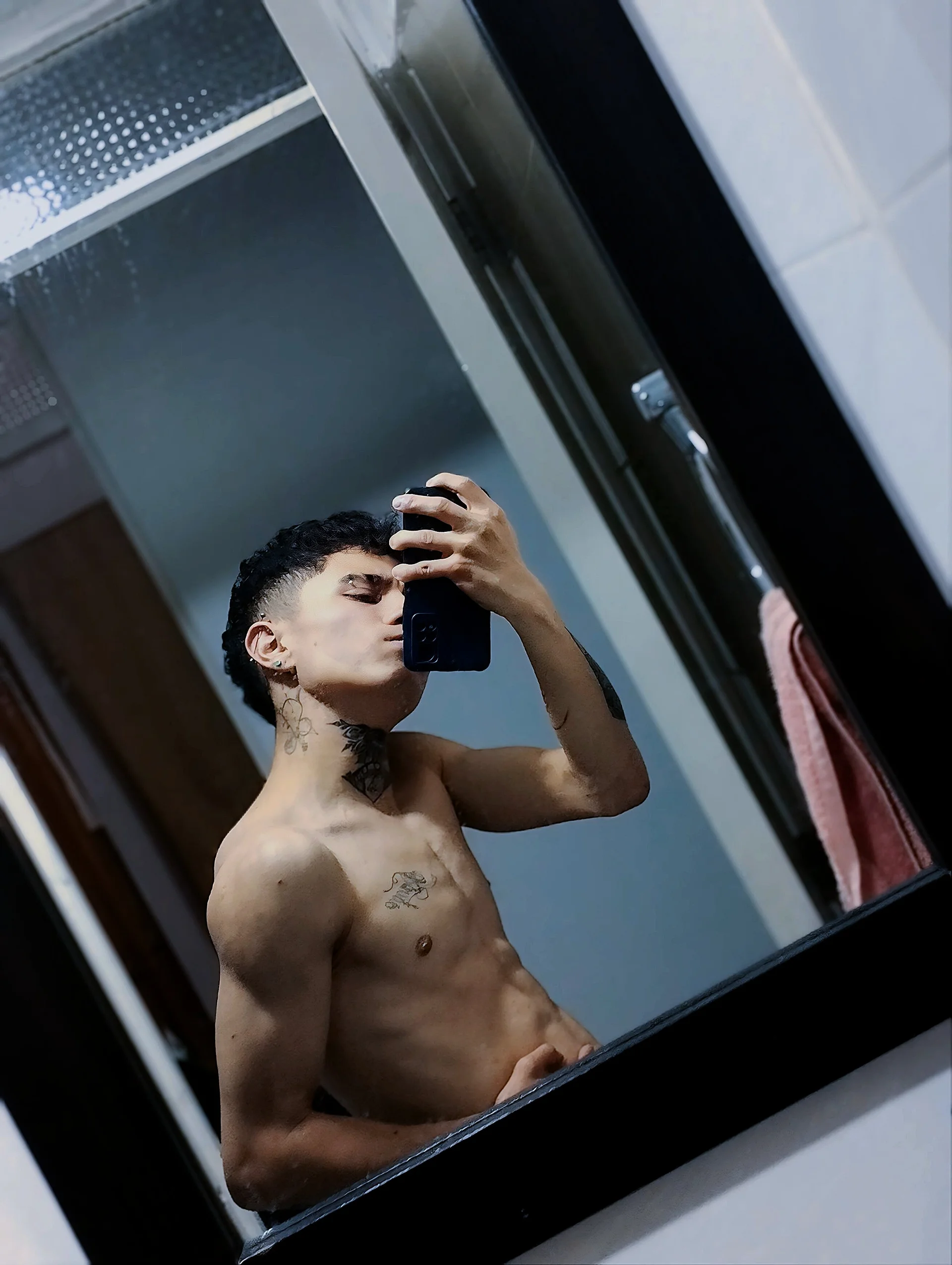 XXX Porn Photo of Nude Bancito13 6