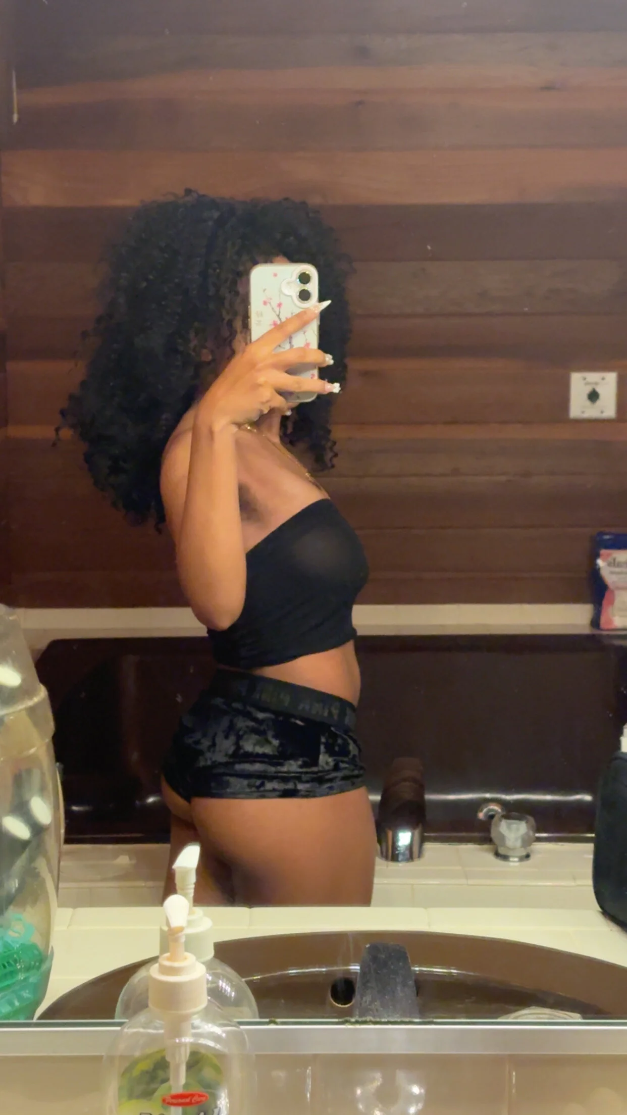 XXX Porn Photo of Nude lifeoftt_19xx 128