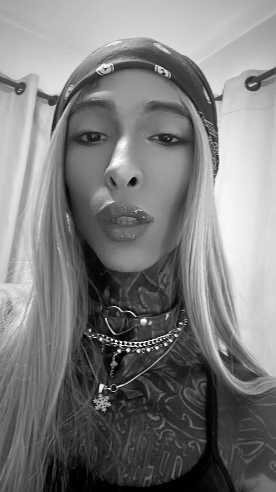 XXX Porn Photo of Nude drippyorlovee 15
