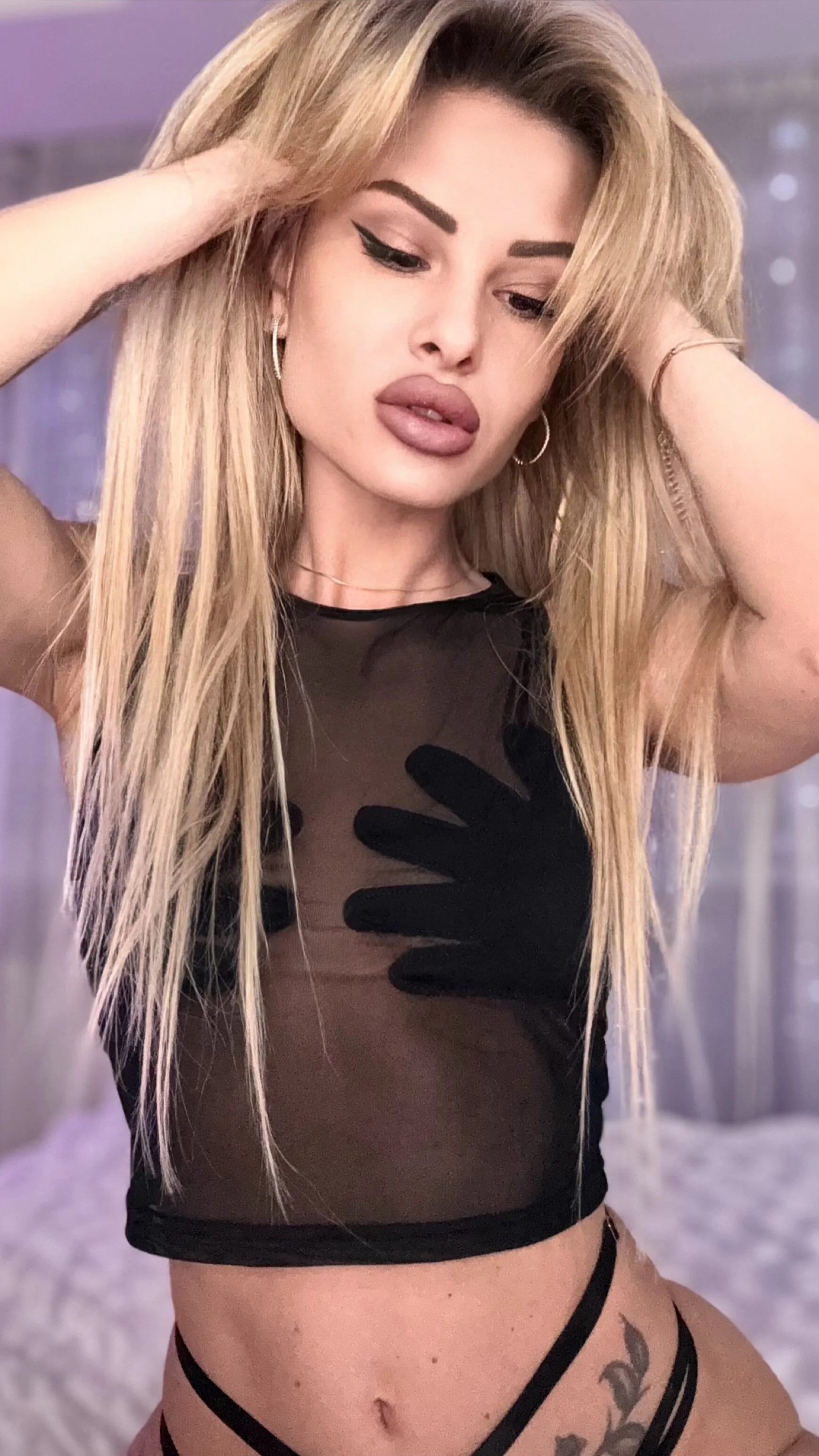 XXX Porn Photo of Nude MirandaQueen 1