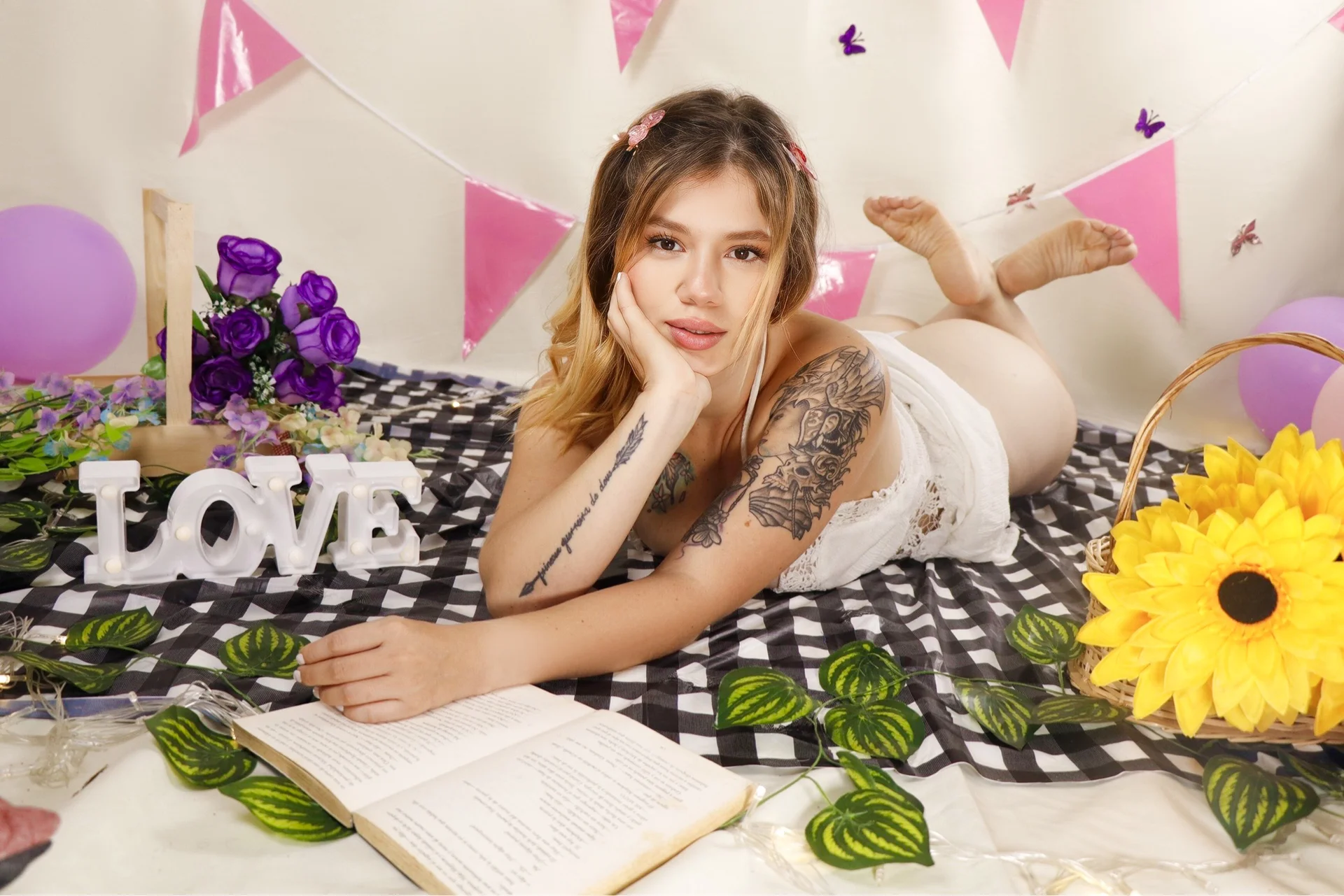XXX Porn Photo of Nude SweetMichel_ 21