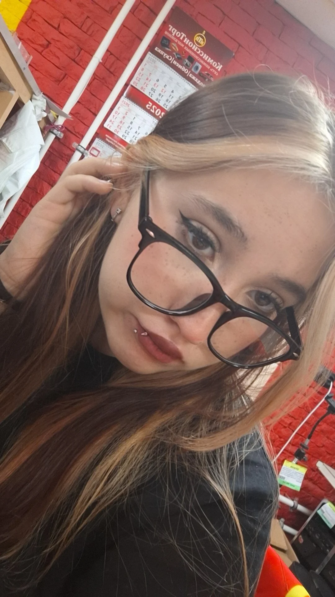 XXX Porn Photo of Nude Luna_Host 15