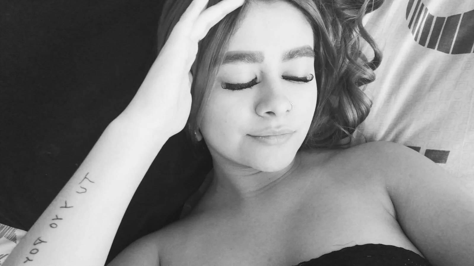 XXX Porn Photo of Nude BellaNoirsg 6
