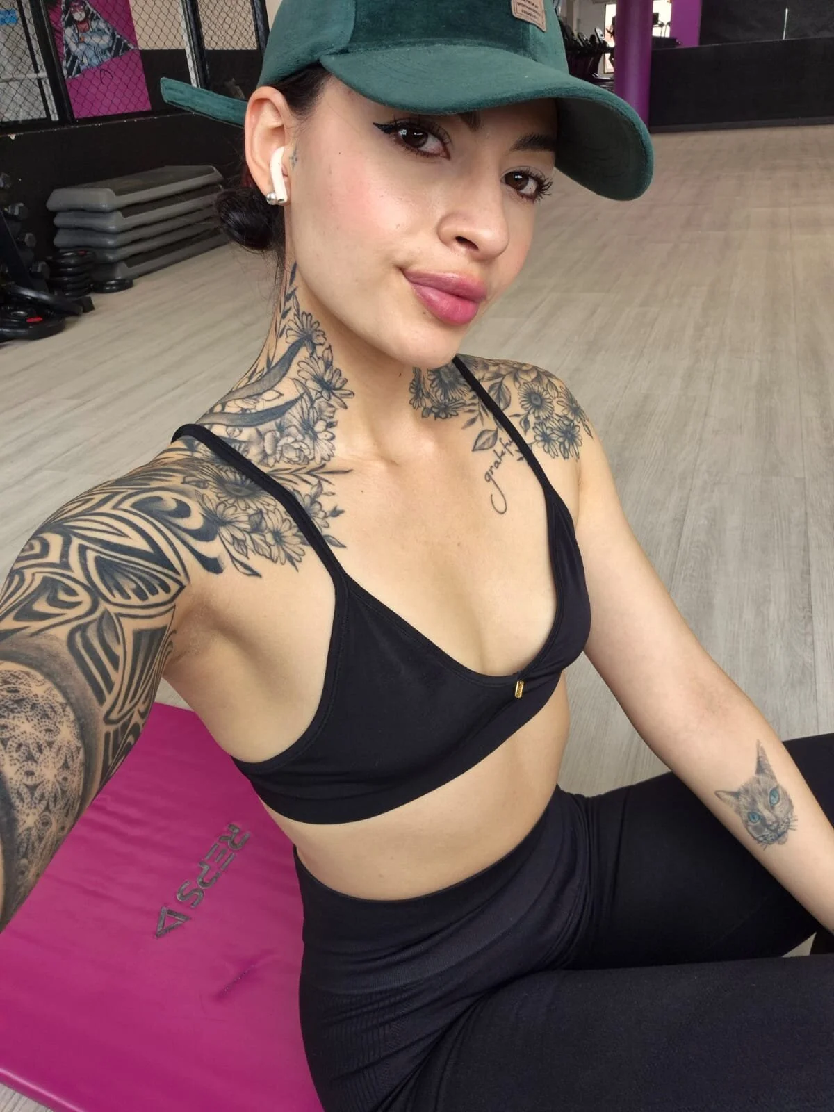 XXX Porn Photo of Nude JuneCollins 11
