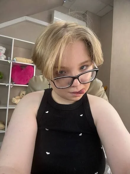 XXX Porn Photo of Nude Lauraaa_Smith 14