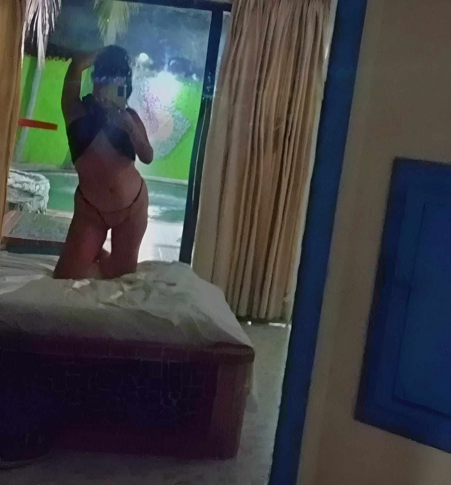 XXX Porn Photo of Nude chirlleyy 24